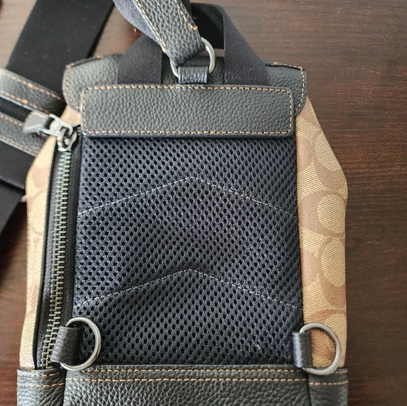 Coach Hudson Small BackPack In Signature Canvas Brand New Without Tags - Picture 2 of 10